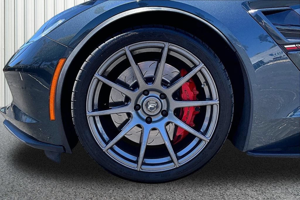 Used 2019 Chevrolet Corvette Grand Sport w/ Carbon Flash Badge Package RWD image 26