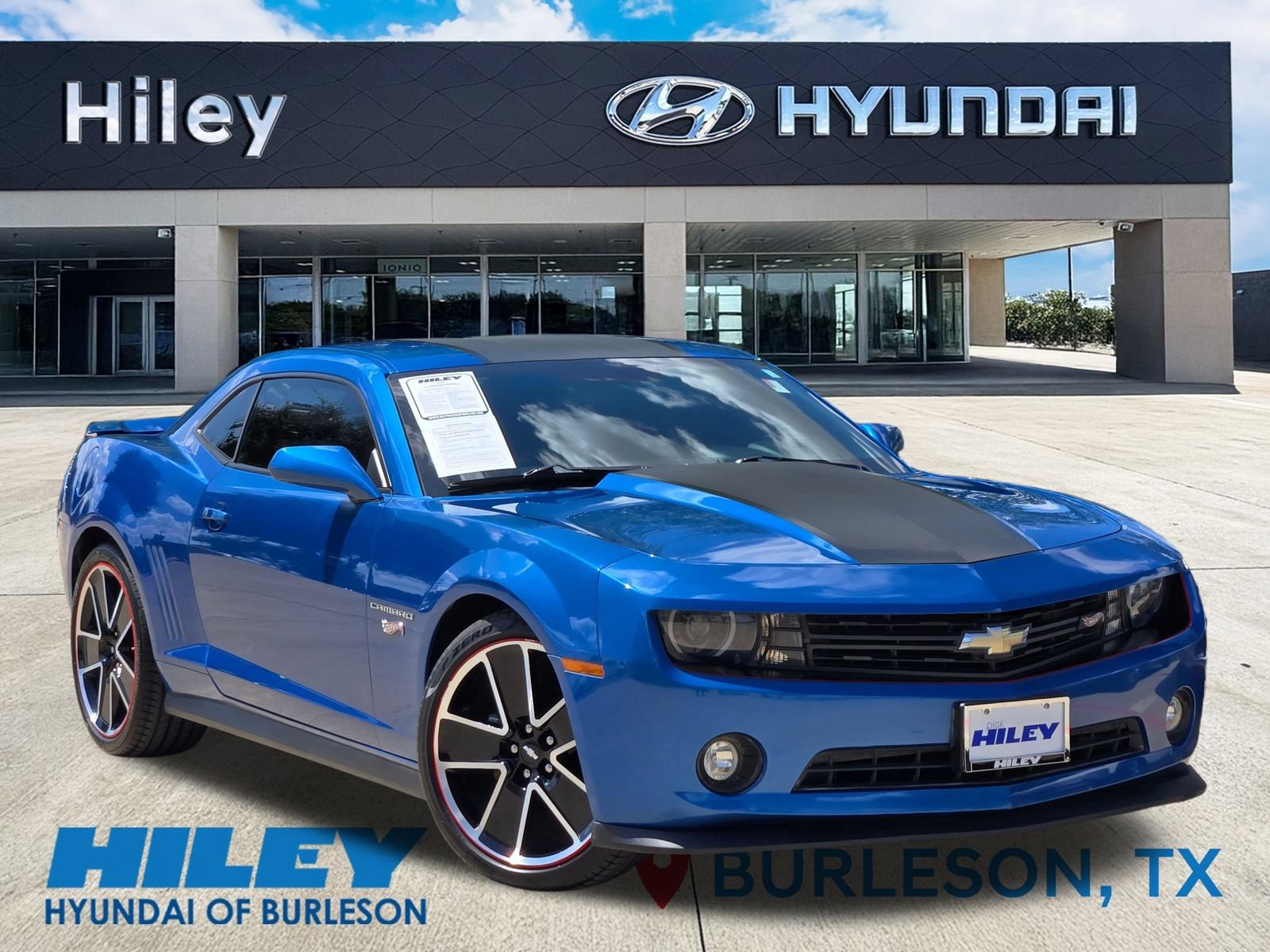 Used 2013 Chevrolet Camaro LT w/ Hot Wheels Special Edition RWD image 2