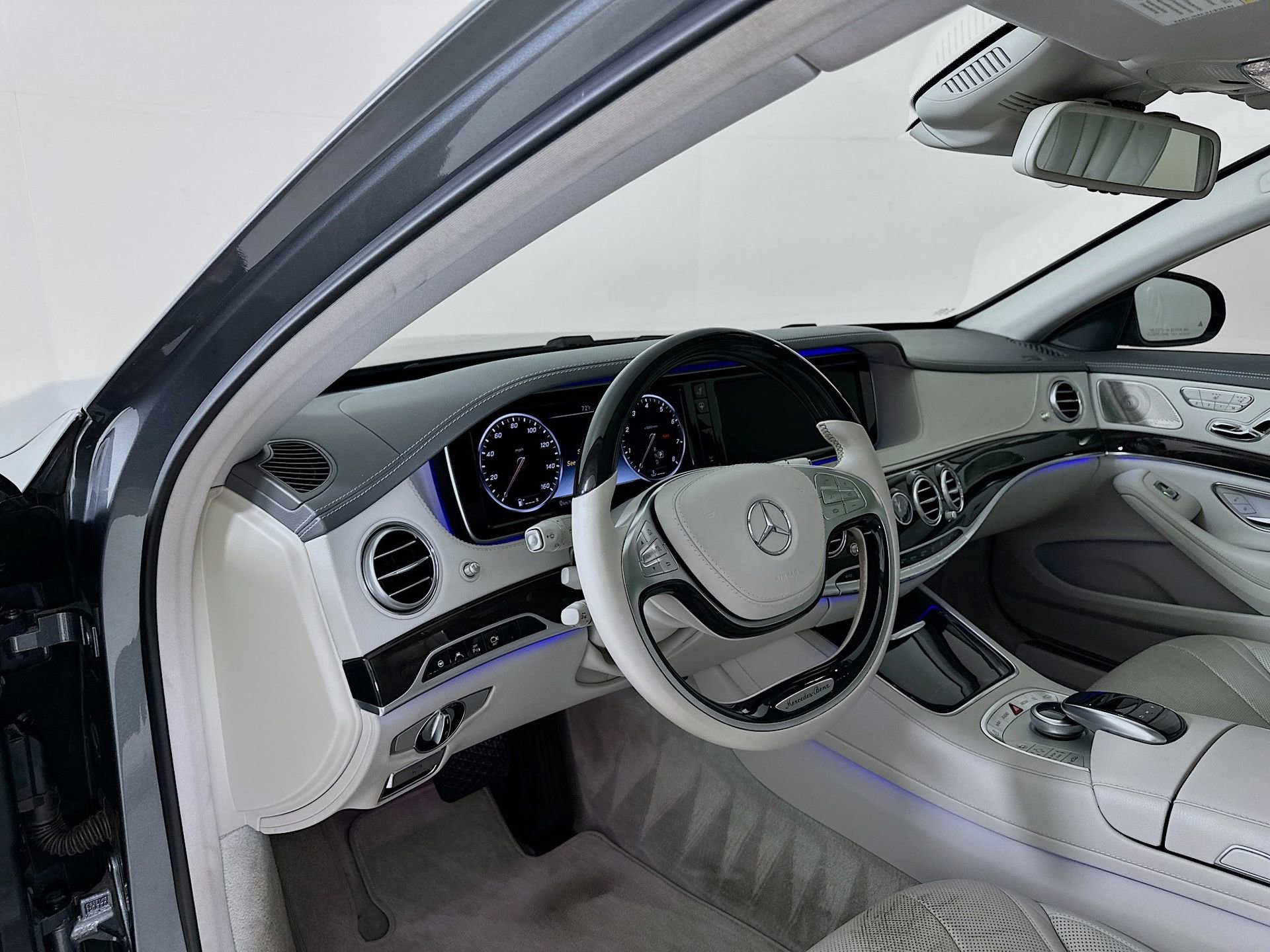 Used 2017 Mercedes-Benz S 550 Sedan image 10