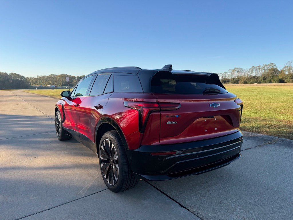 Used 2025 Chevrolet Blazer EV RS AWD/4WD image 10
