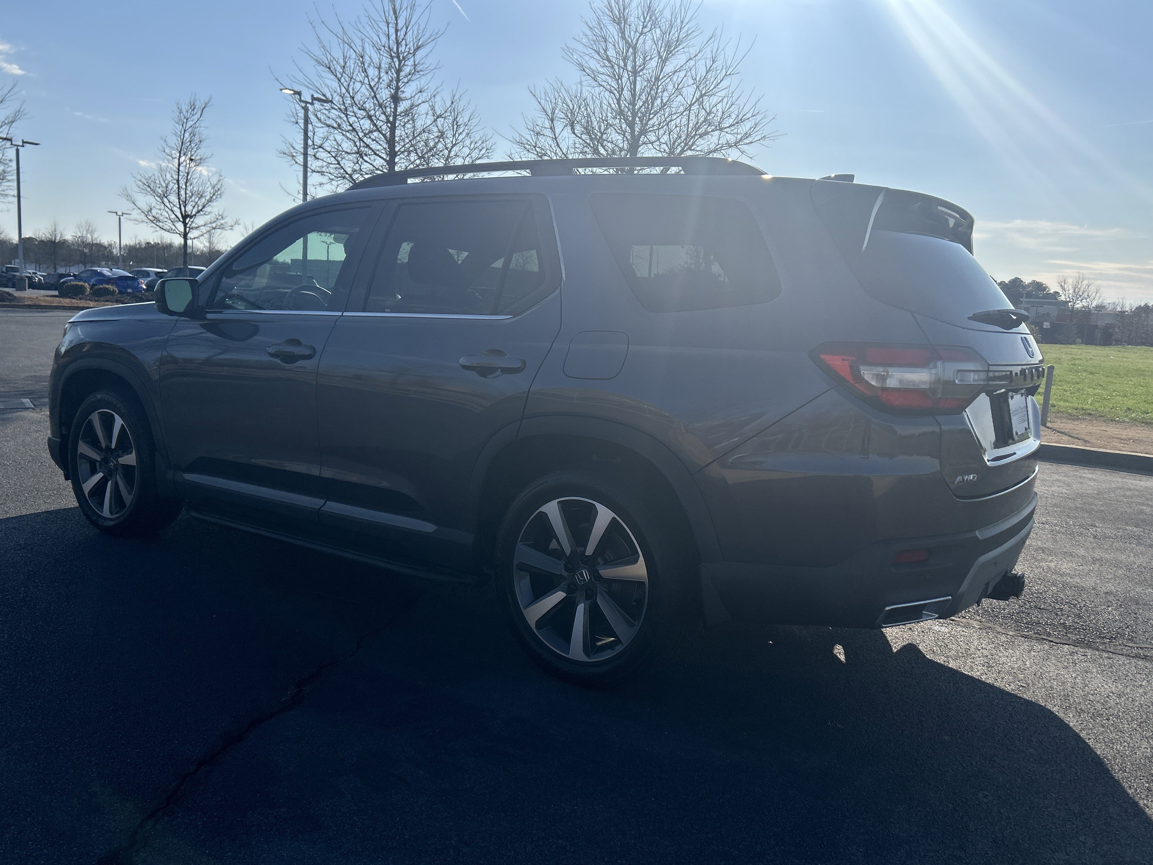 Used 2024 Honda Pilot Elite image 7