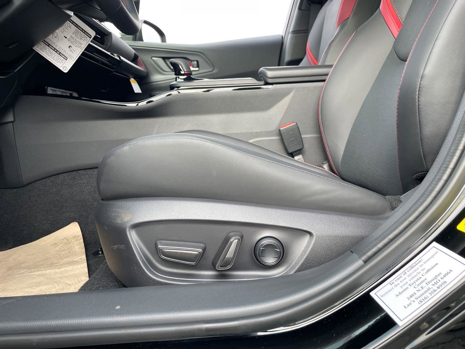 Used 2026 Toyota Prius XSE Premium w/ Limited Premium Package image 18