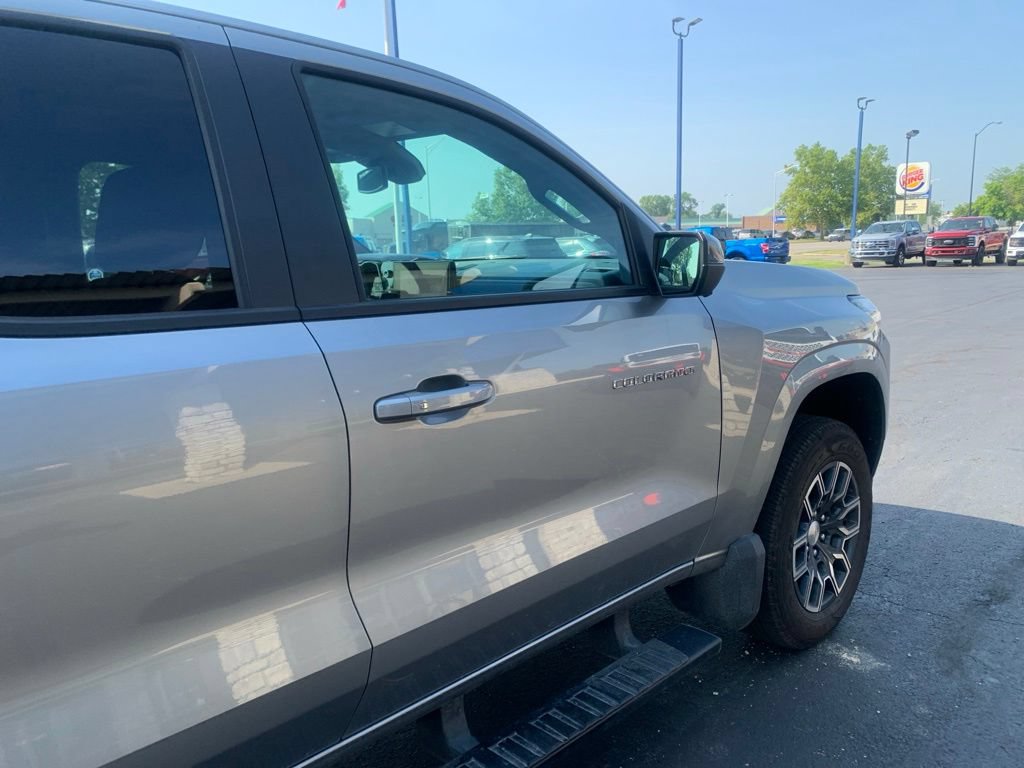 Used 2024 Chevrolet Colorado LT w/ LT Convenience Package III AWD/4WD image 16