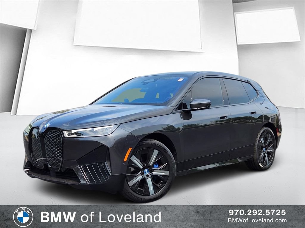 Used 2023 BMW iX xDrive50 w/ Sport Package AWD/4WD image 1