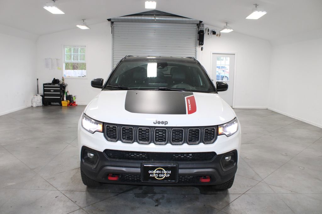 Used 2025 Jeep Compass Trailhawk w/ Trailer Tow Group image 3