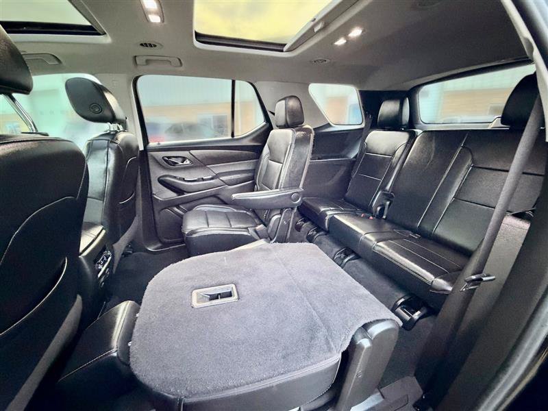Used 2019 Chevrolet Traverse Premier AWD/4WD image 11