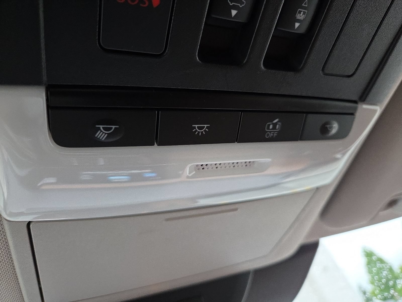 Used 2024 Nissan Pathfinder Platinum FWD image 23