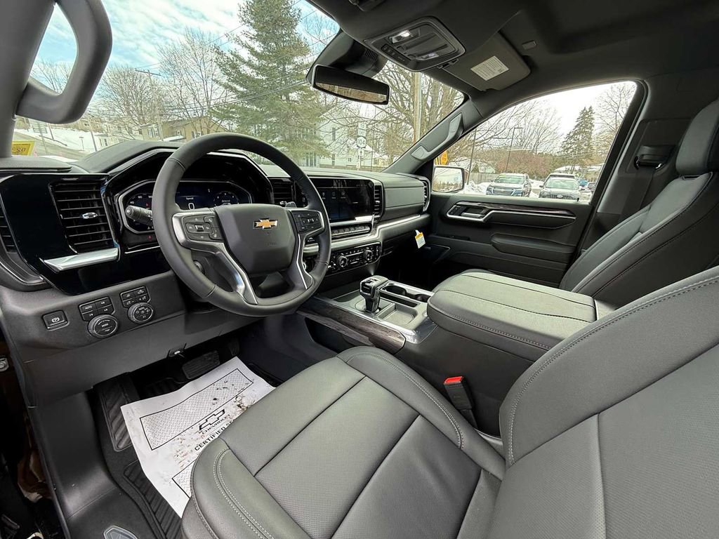 New 2026 Chevrolet Silverado 1500 LTZ w/ Z71 Off-Road Package AWD/4WD image 19