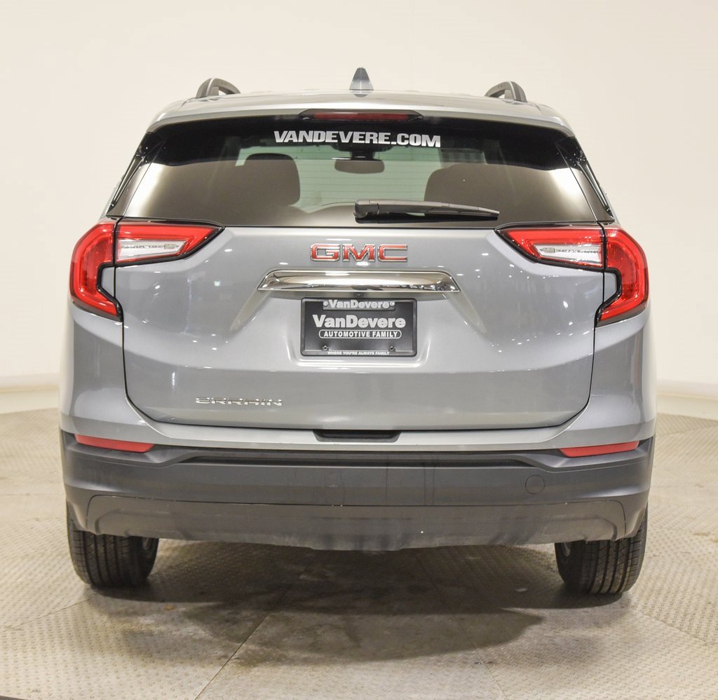 Used 2023 GMC Terrain SLE image 10