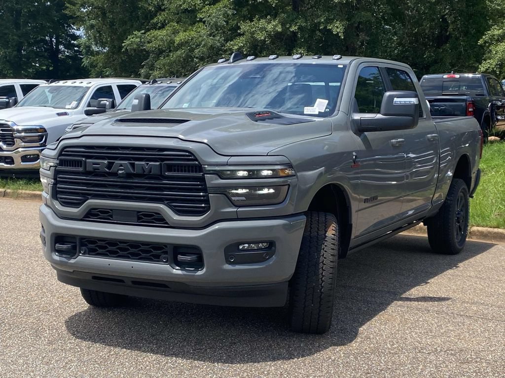 New 2026 RAM 2500 Laramie AWD/4WD image 34