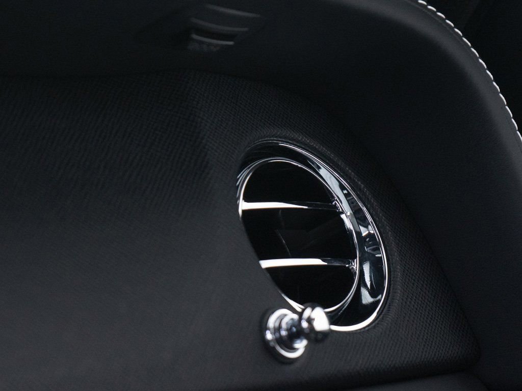 Certified 2024 Rolls-Royce Cullinan image 48