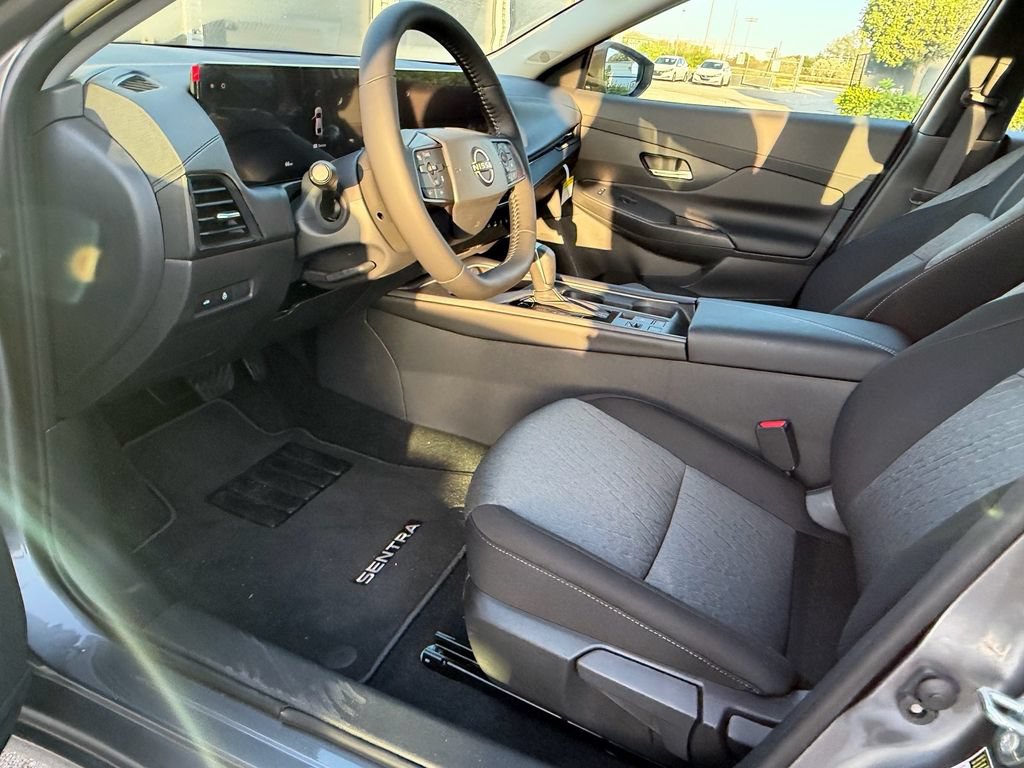 New 2026 Nissan Sentra SV w/ SV Convenience Package FWD image 11