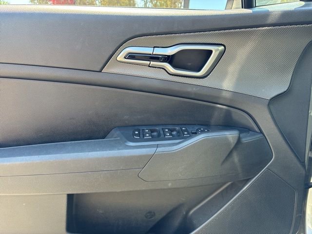 Certified 2023 Kia Sportage LX image 10