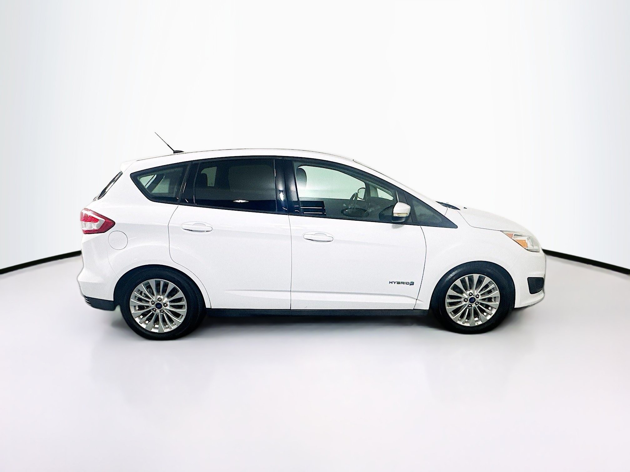 Used 2017 Ford C-MAX SE FWD image 10