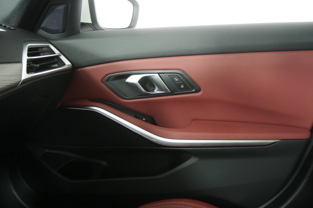 Certified 2026 BMW 330i Sedan RWD image 25