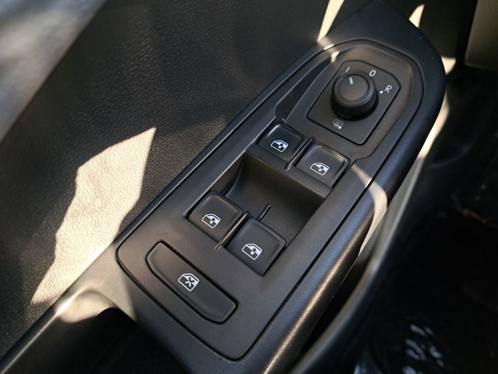 Used 2024 Volkswagen Taos S image 27