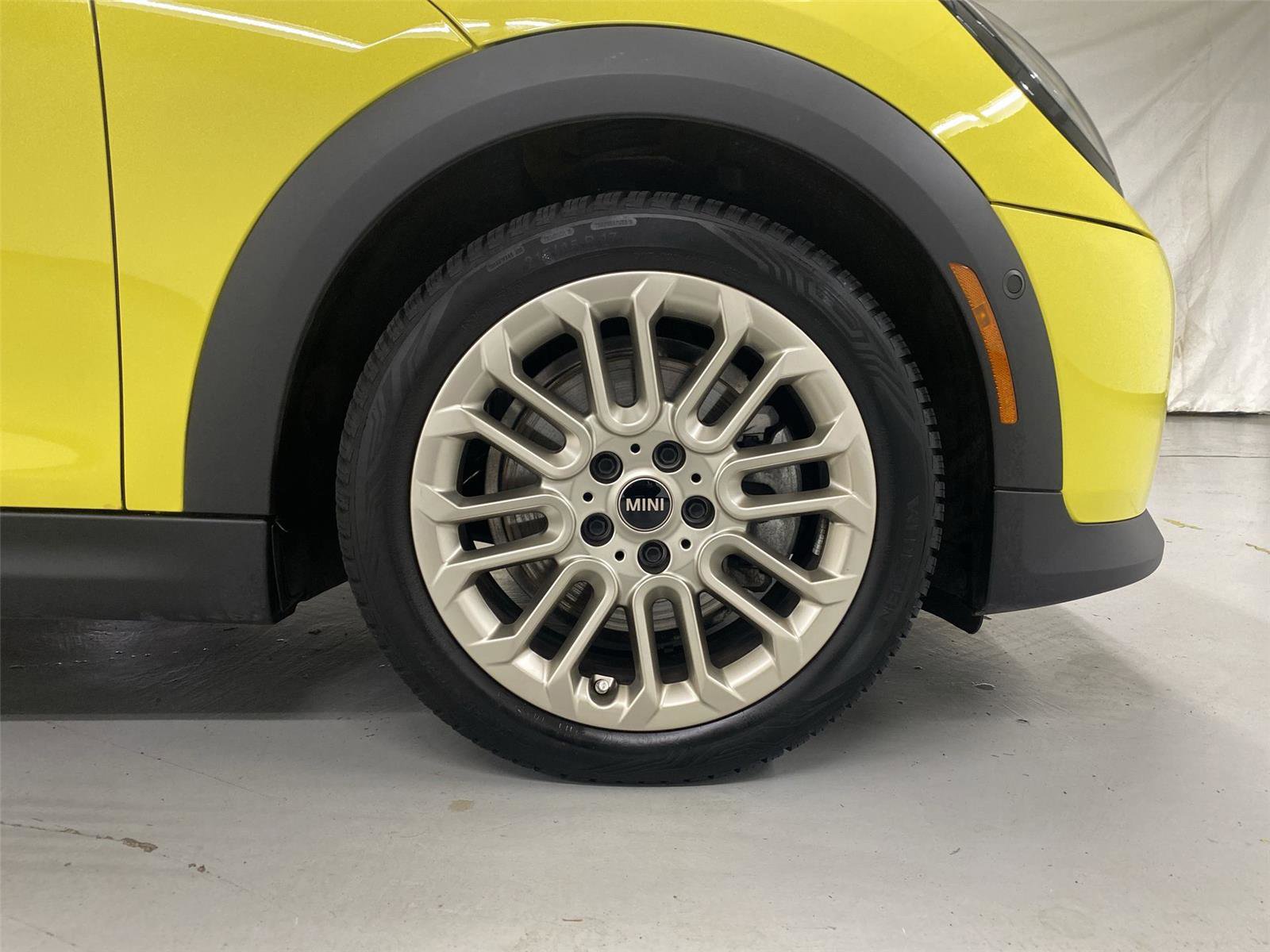 Certified 2025 MINI Cooper S image 23