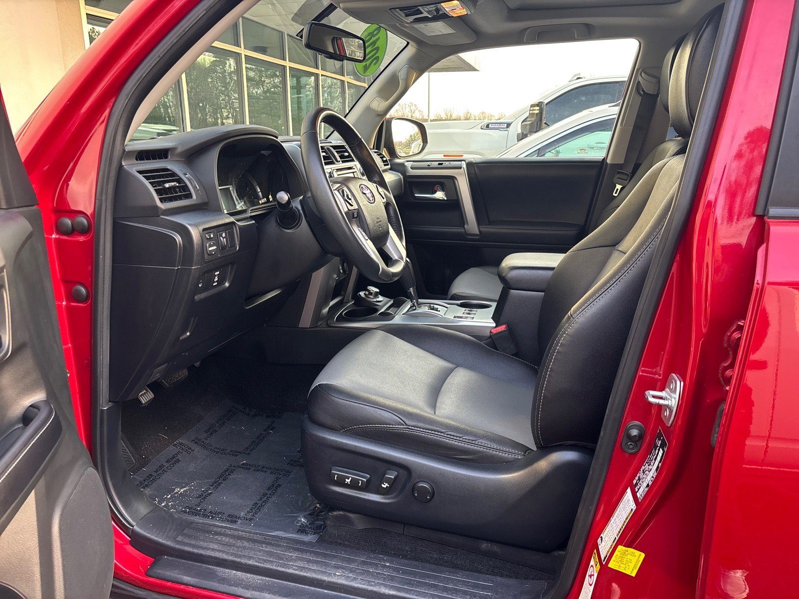 Used 2018 Toyota 4Runner SR5 Premium image 12