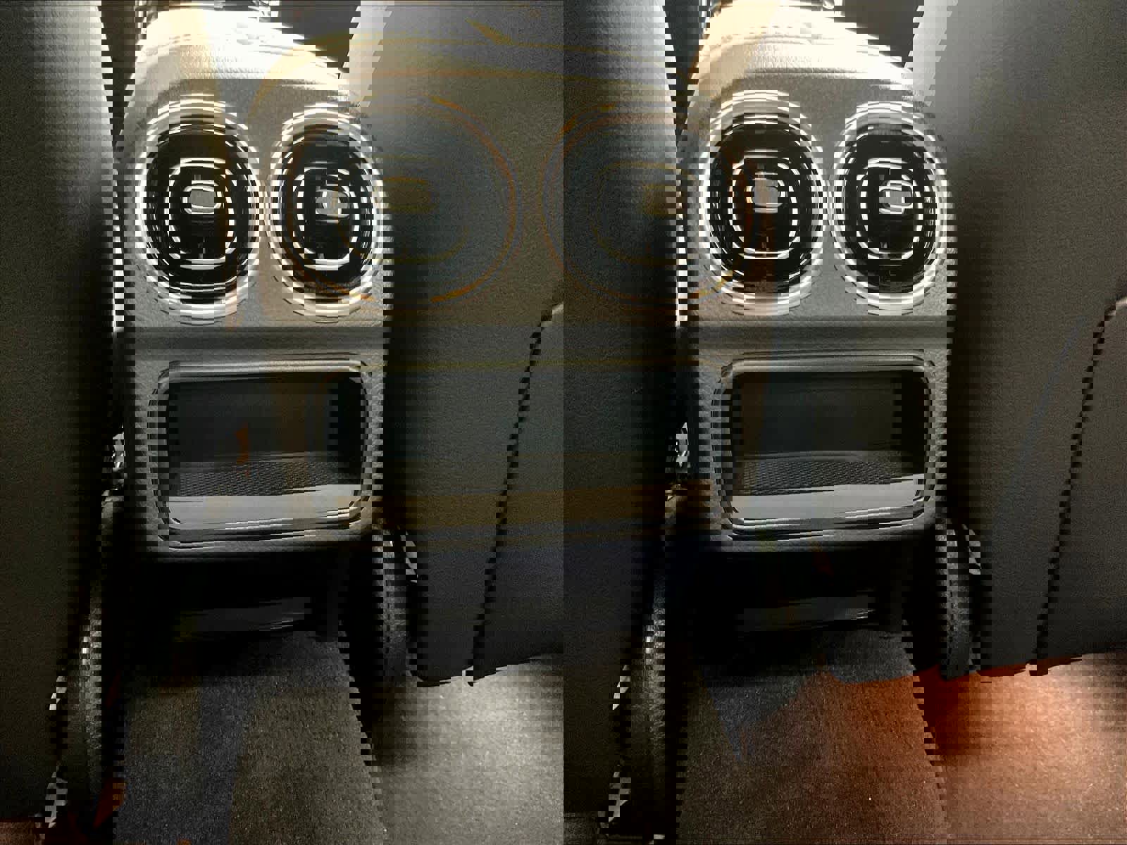 Used 2025 Mercedes-Benz C 300 4MATIC Sedan image 33