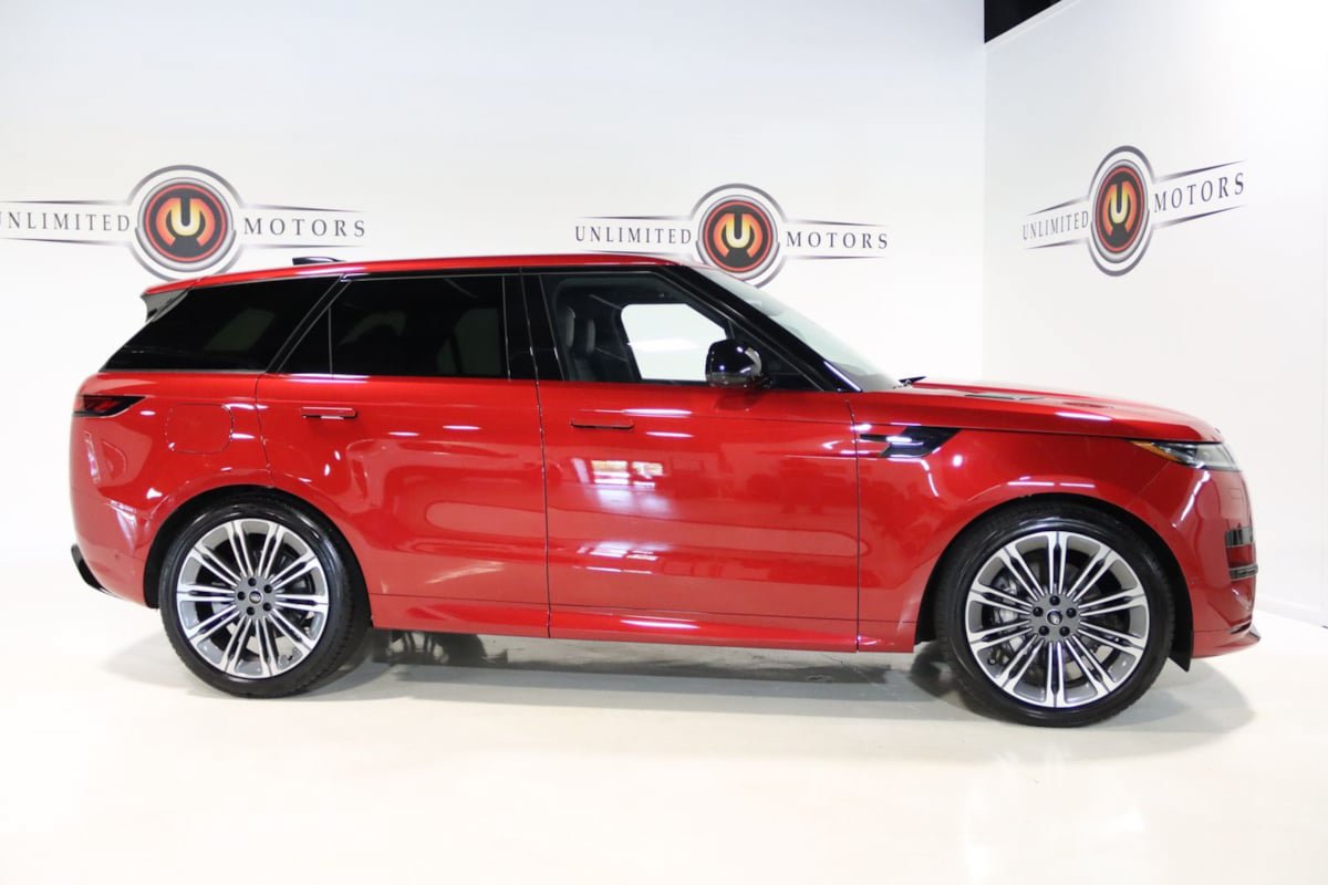 Used 2025 Land Rover Range Rover Sport Dynamic SE AWD/4WD image 33