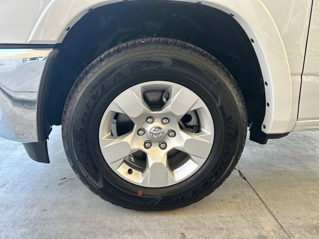 Used 2026 RAM 1500 Big Horn AWD/4WD image 14