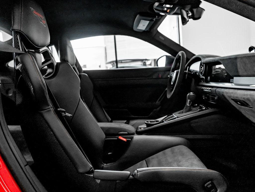 Certified 2025 Porsche 911 GT3 RS RWD image 24