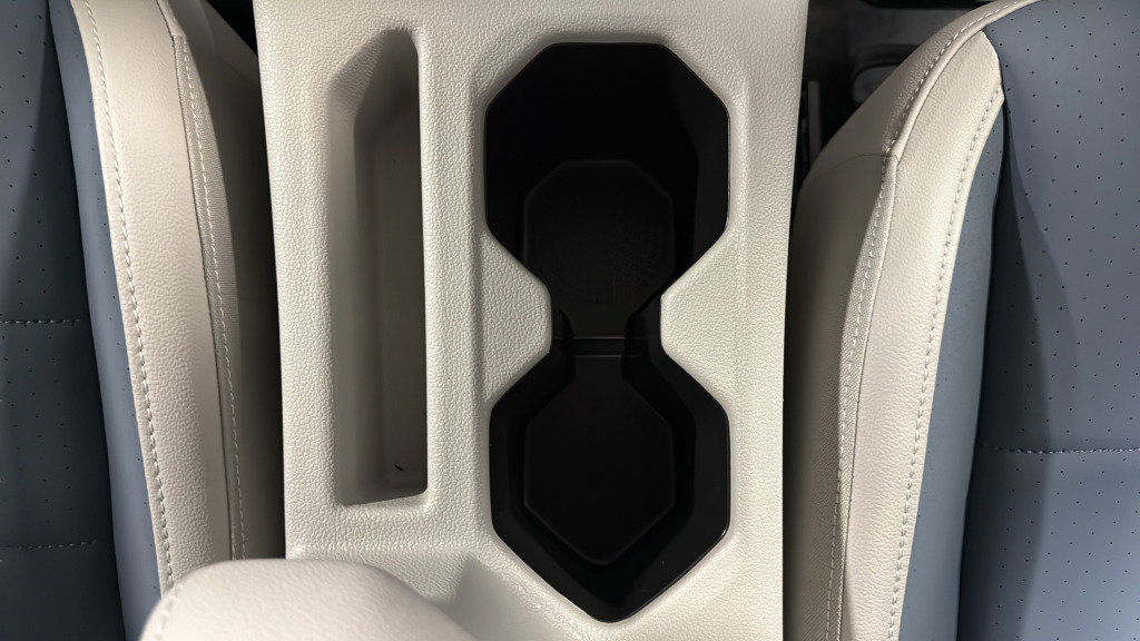 New 2026 Volkswagen Jetta SE FWD image 39