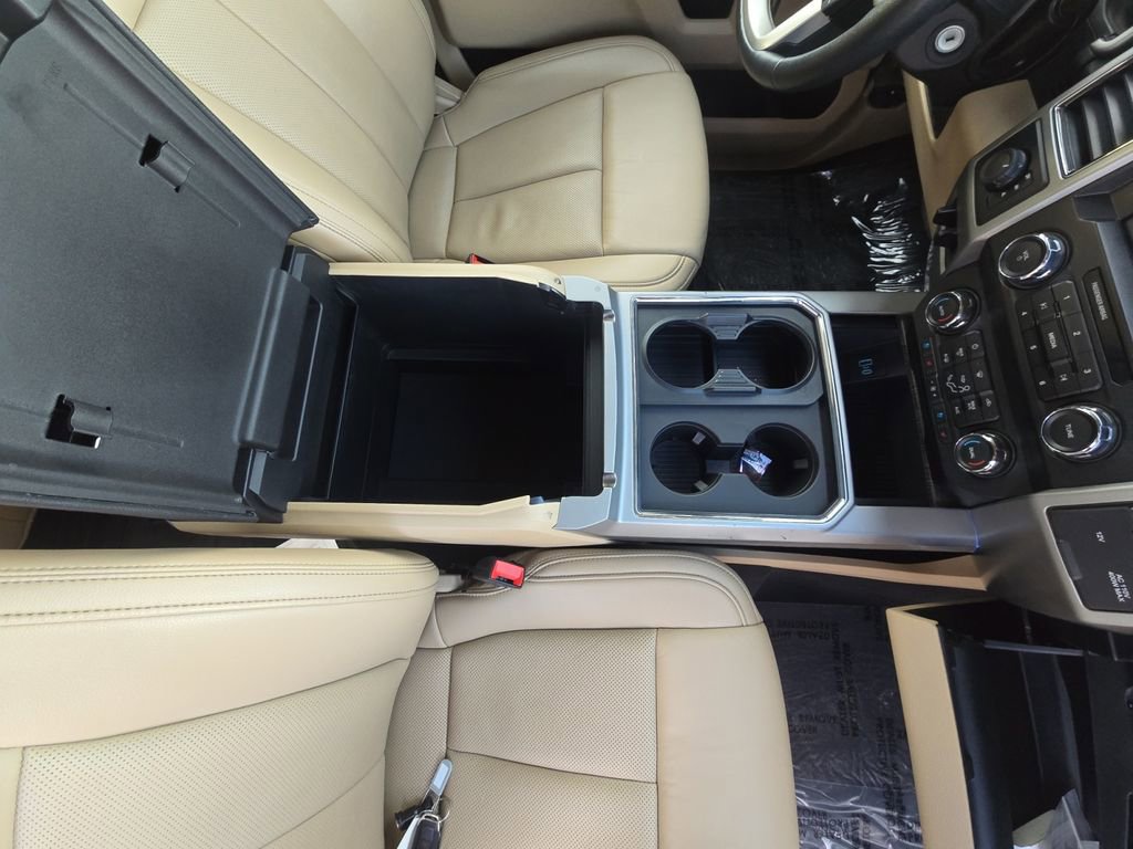 Used 2021 Ford F250 Lariat w/ Chrome Package image 19