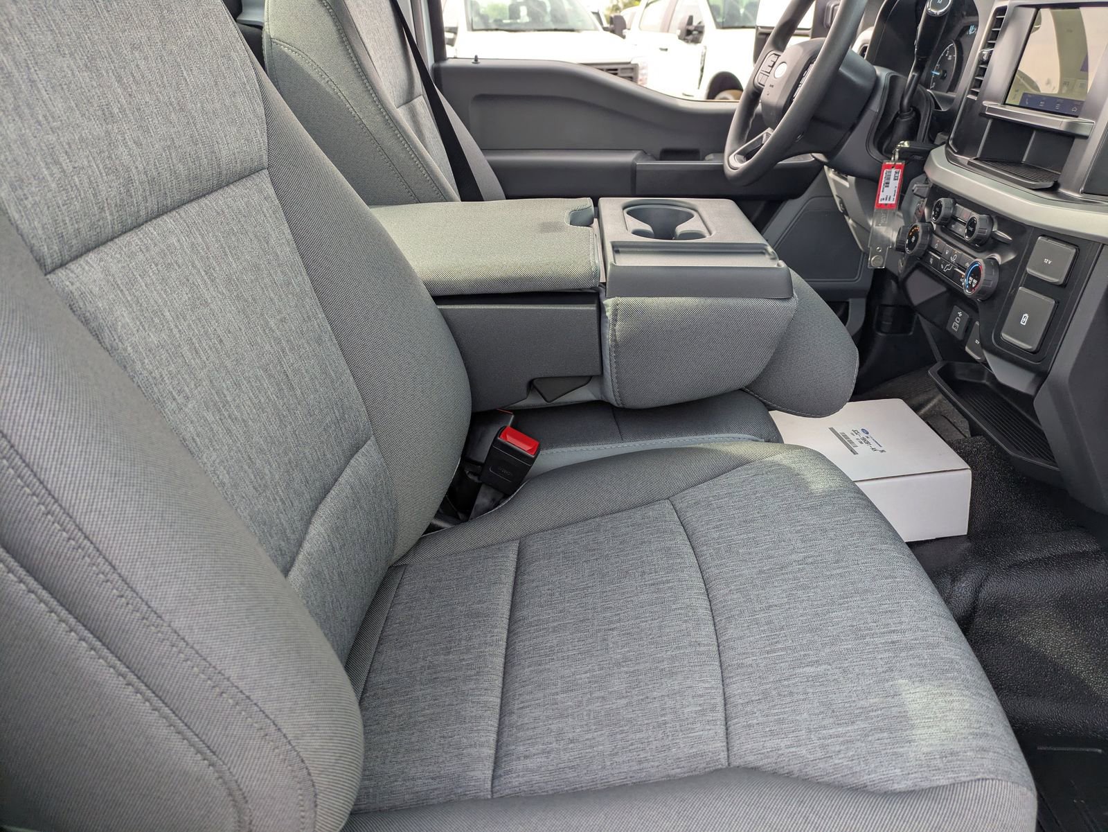 New 2026 Ford F550 4x4 Regular Cab Super Duty image 14