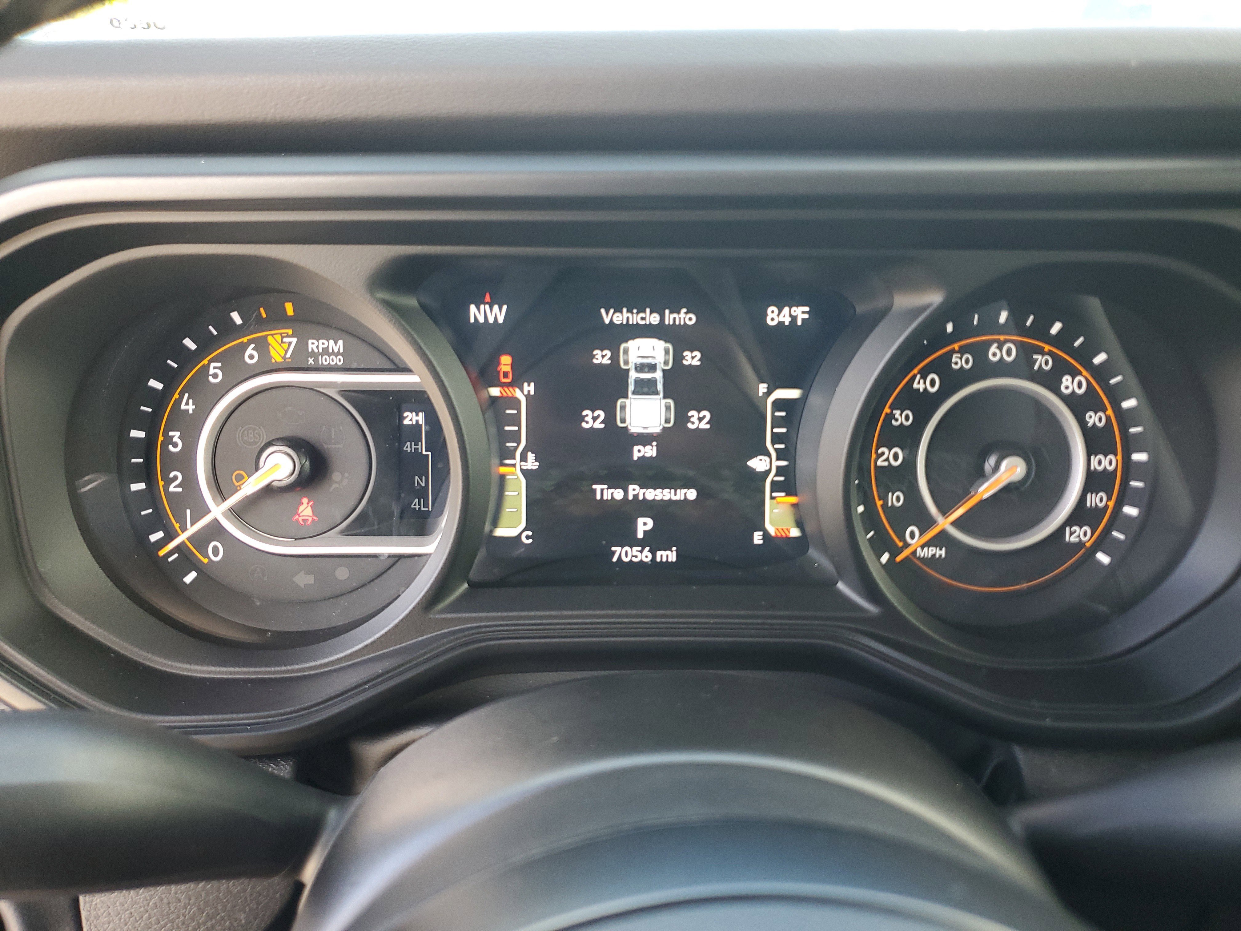 Used 2025 Jeep Gladiator Rubicon w/ Convenience Group image 30