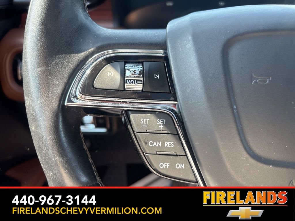 Used 2023 Lincoln Nautilus Reserve w/ Luxury Package image 17