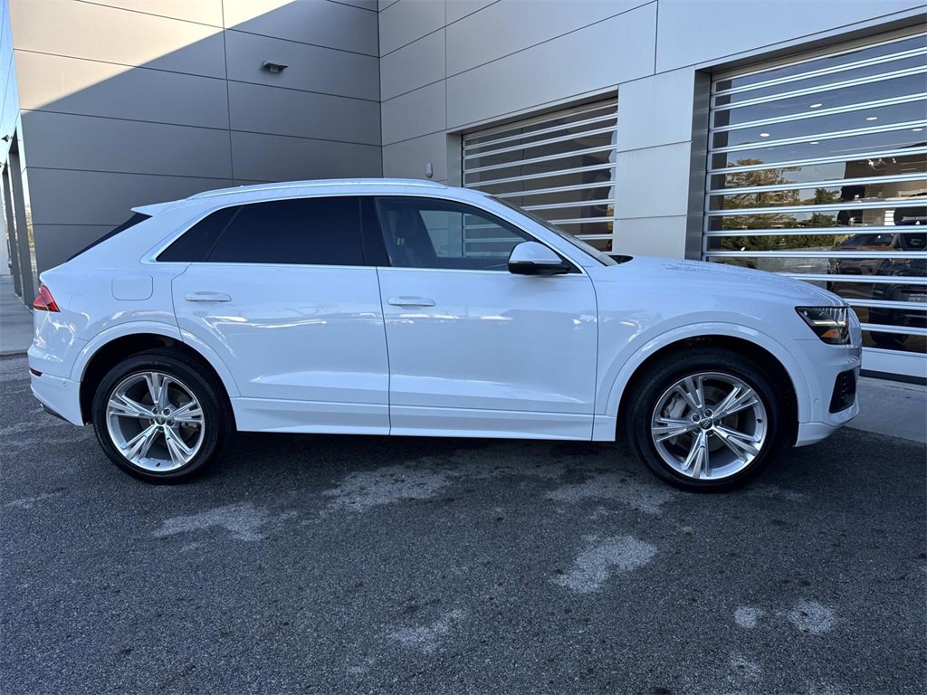 Used 2019 Audi Q8 Premium Plus w/ Premium Plus image 8