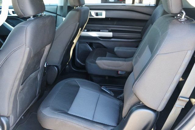 Used 2022 Ford Explorer XLT RWD image 17