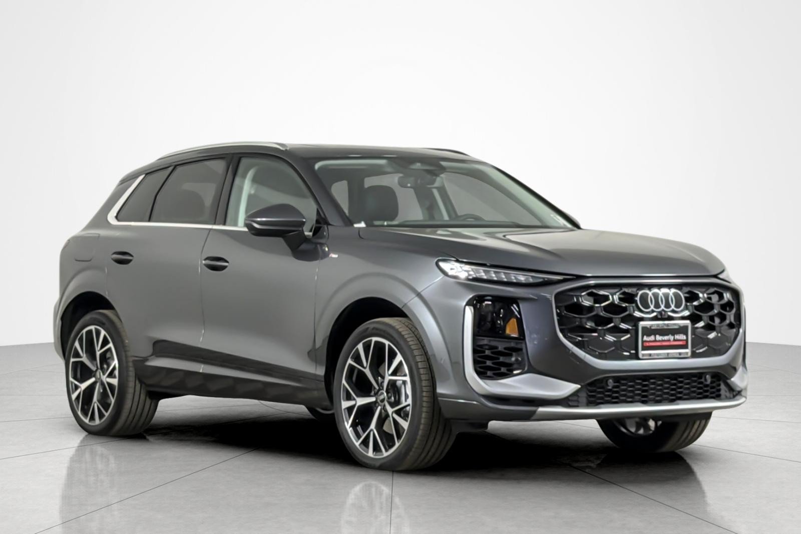 New 2026 Audi Q3 quattro 2.0T AWD/4WD image 2