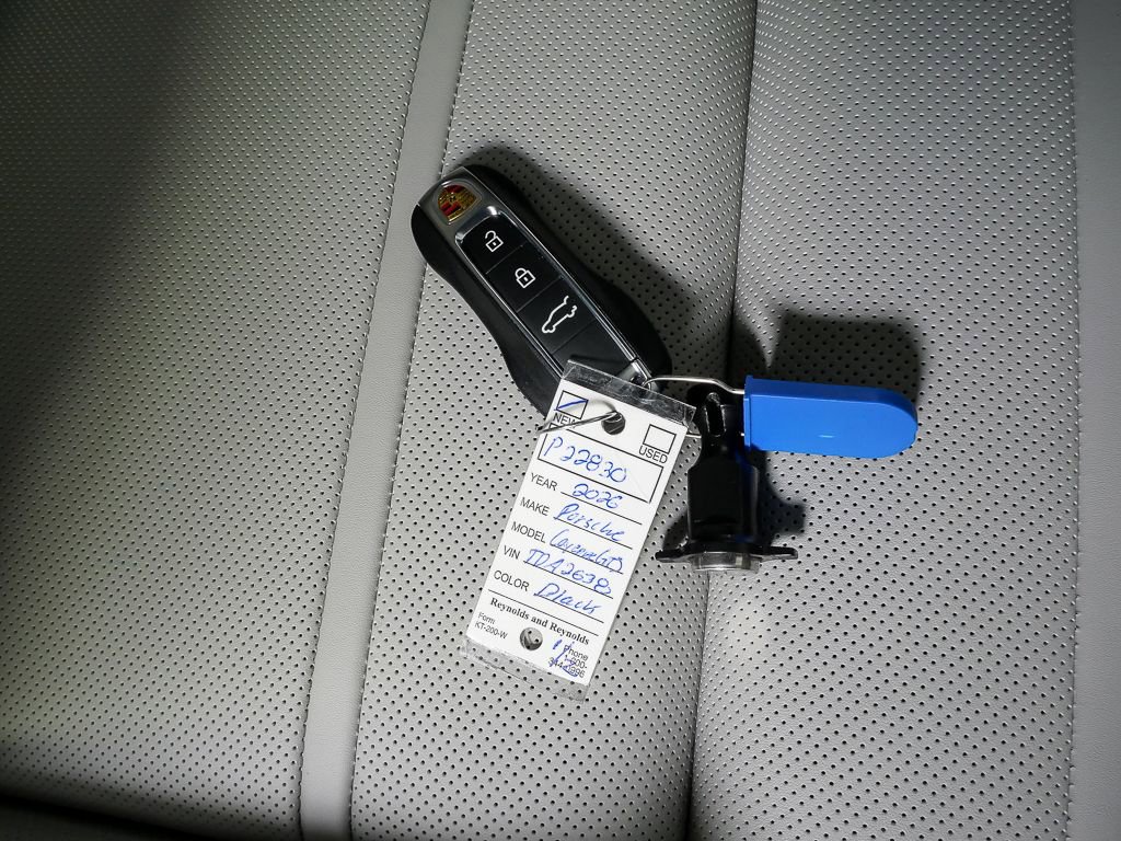 New 2026 Porsche Cayenne GTS image 29