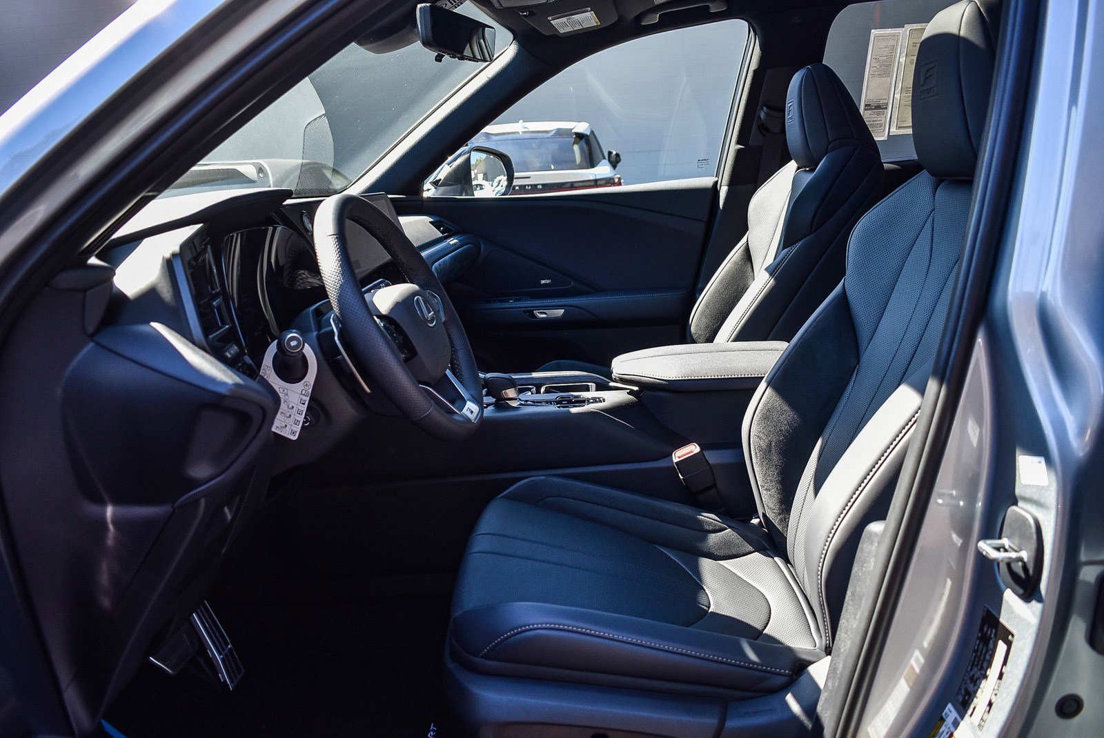 New 2026 Lexus TX 500h AWD image 17