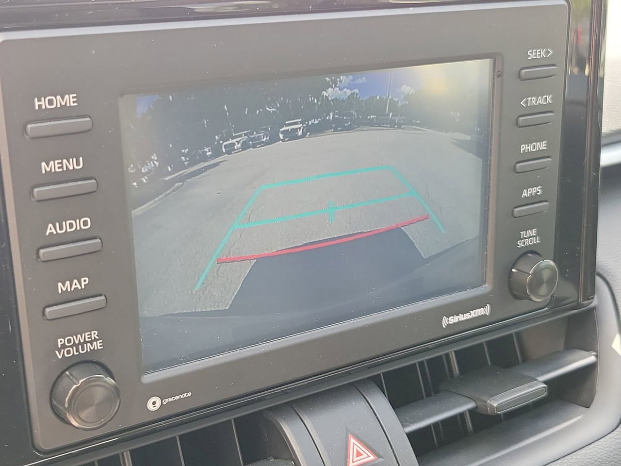 Used 2021 Toyota RAV4 XLE w/ Convenience Package FWD image 27
