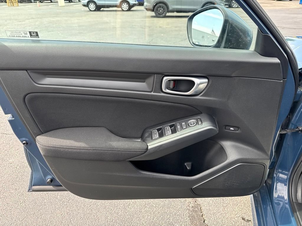 Used 2025 Honda Civic LX image 25