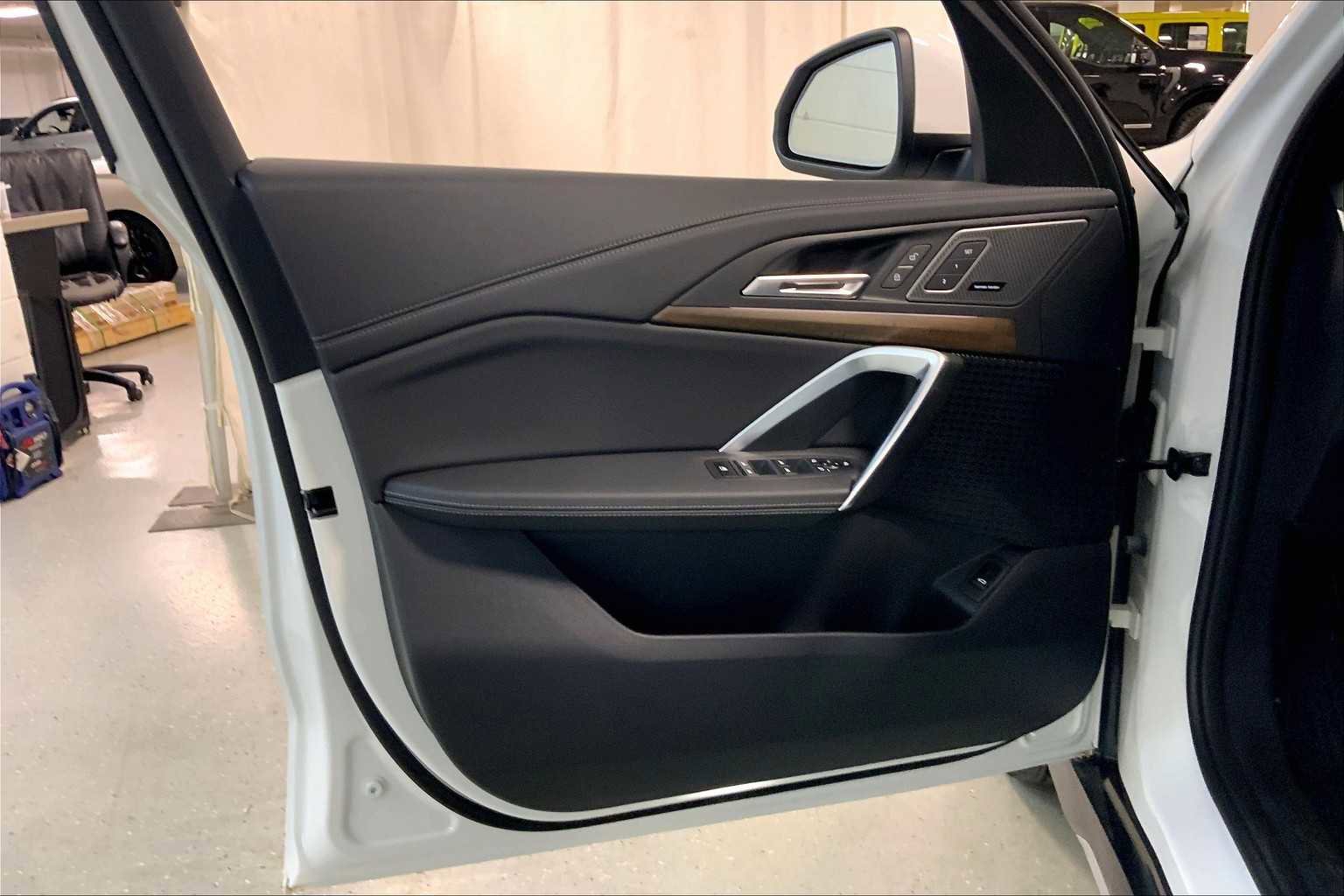 New 2026 BMW X1 xDrive28i w/ Convenience Package image 10