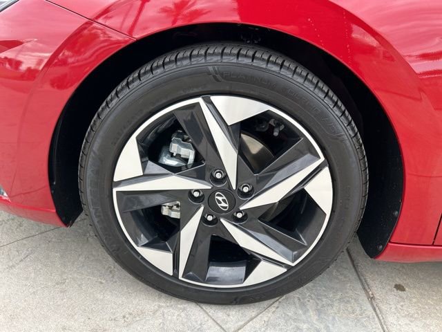 Certified 2023 Hyundai Elantra Limited image 39