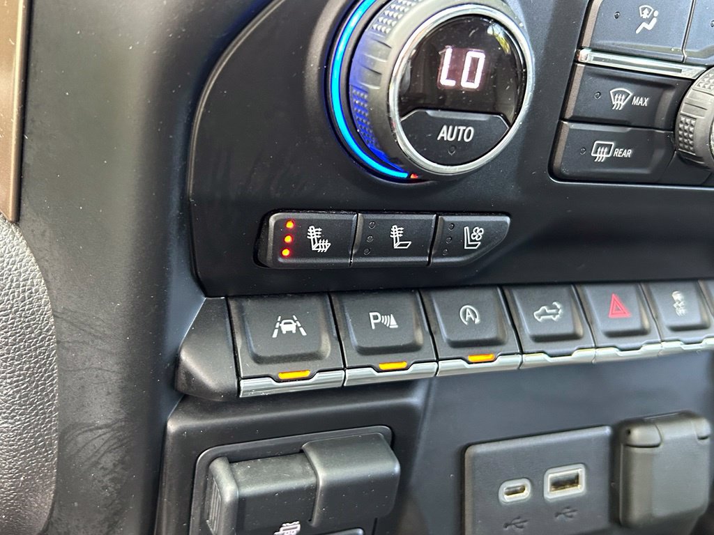 Used 2021 Chevrolet Silverado 1500 High Country AWD/4WD image 28