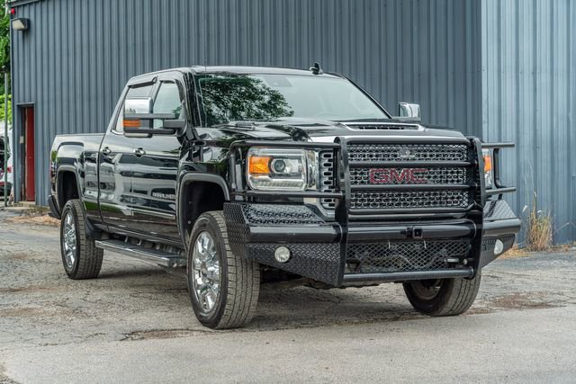 Used 2017 GMC Sierra 2500 Denali w/ Duramax Plus Package image 8