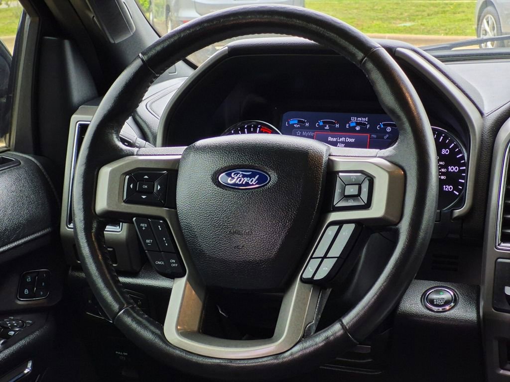 Used 2021 Ford Expedition XLT RWD image 16