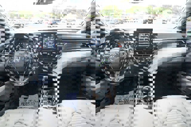 Used 2023 Toyota Camry SE image 29