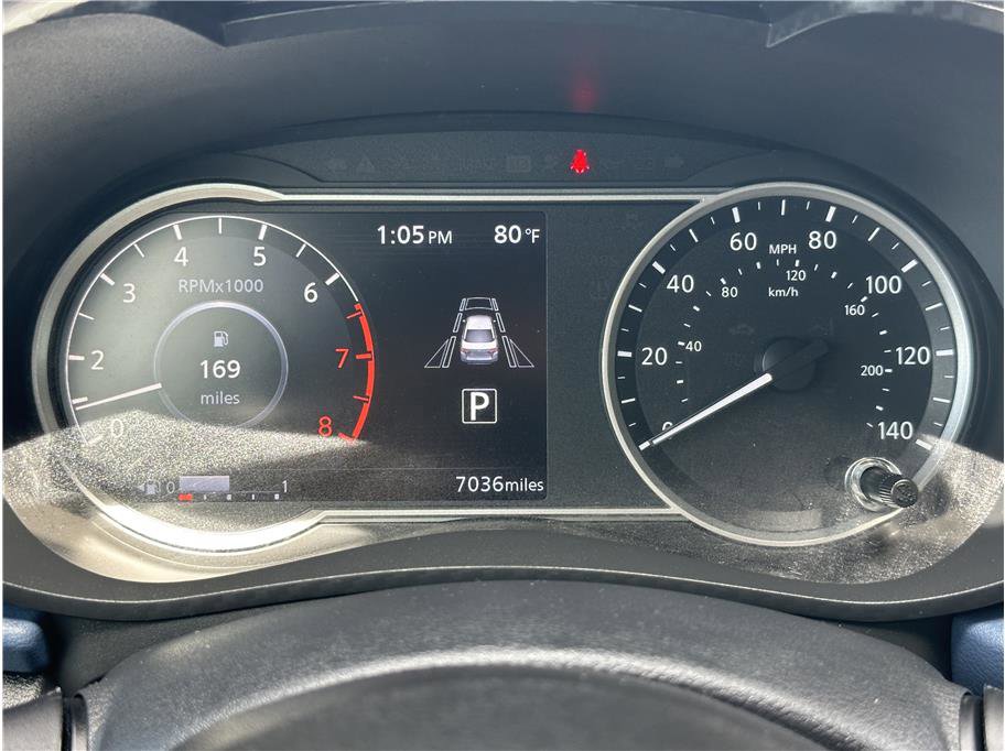 Used 2025 Nissan Versa SV w/ Trunk Package FWD image 19