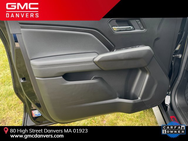 Used 2025 Chevrolet Colorado LT w/ LT Convenience Package image 9