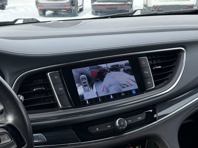 Used 2024 Buick Enclave Premium image 4