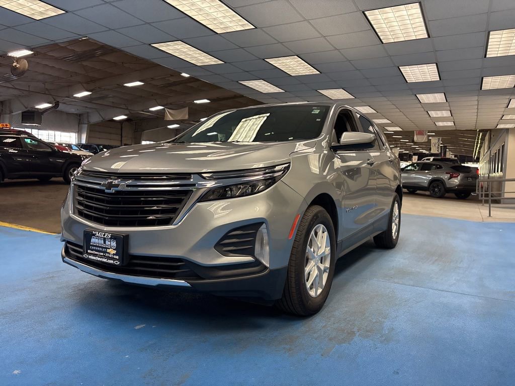 Used 2023 Chevrolet Equinox LT w/ LPO, Floor Liner Package image 10