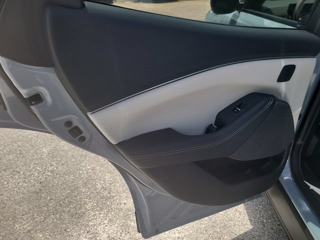 Used 2025 Ford Mustang Mach-E Premium RWD image 12