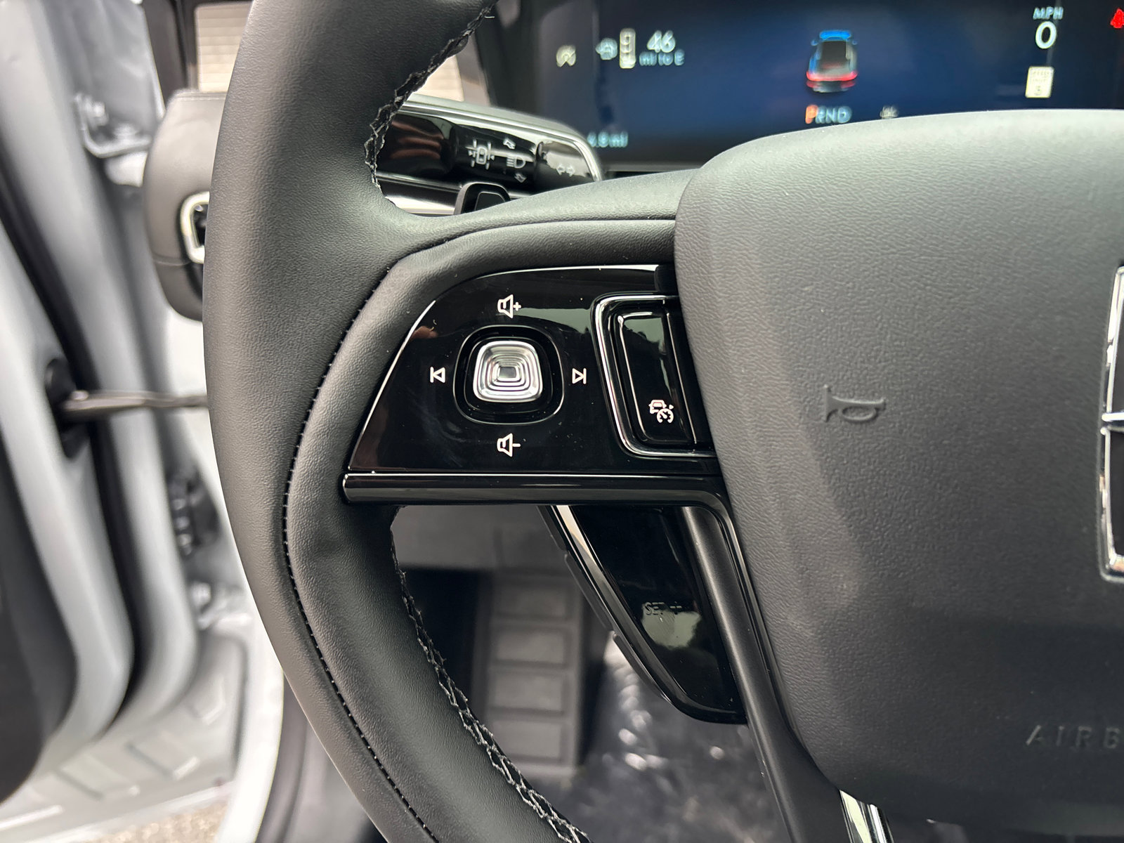 New 2026 Lincoln Corsair Premiere image 17